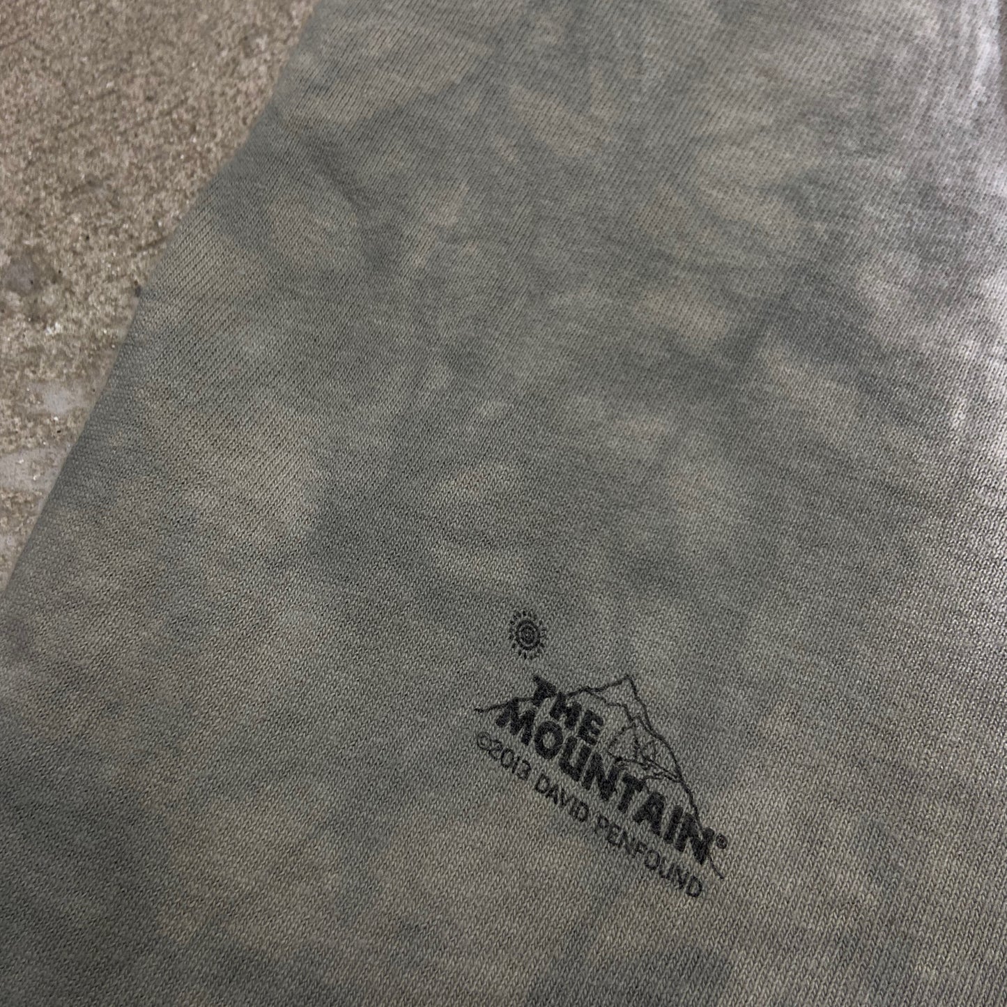 THE MOUNTAIN 3D SKULL BY DAVID PENFOUND TEE
