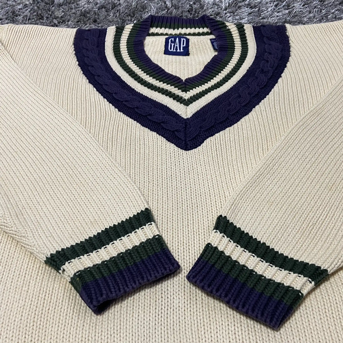 1990s GAP V-NECK HEAVY KNITTED SWEATER