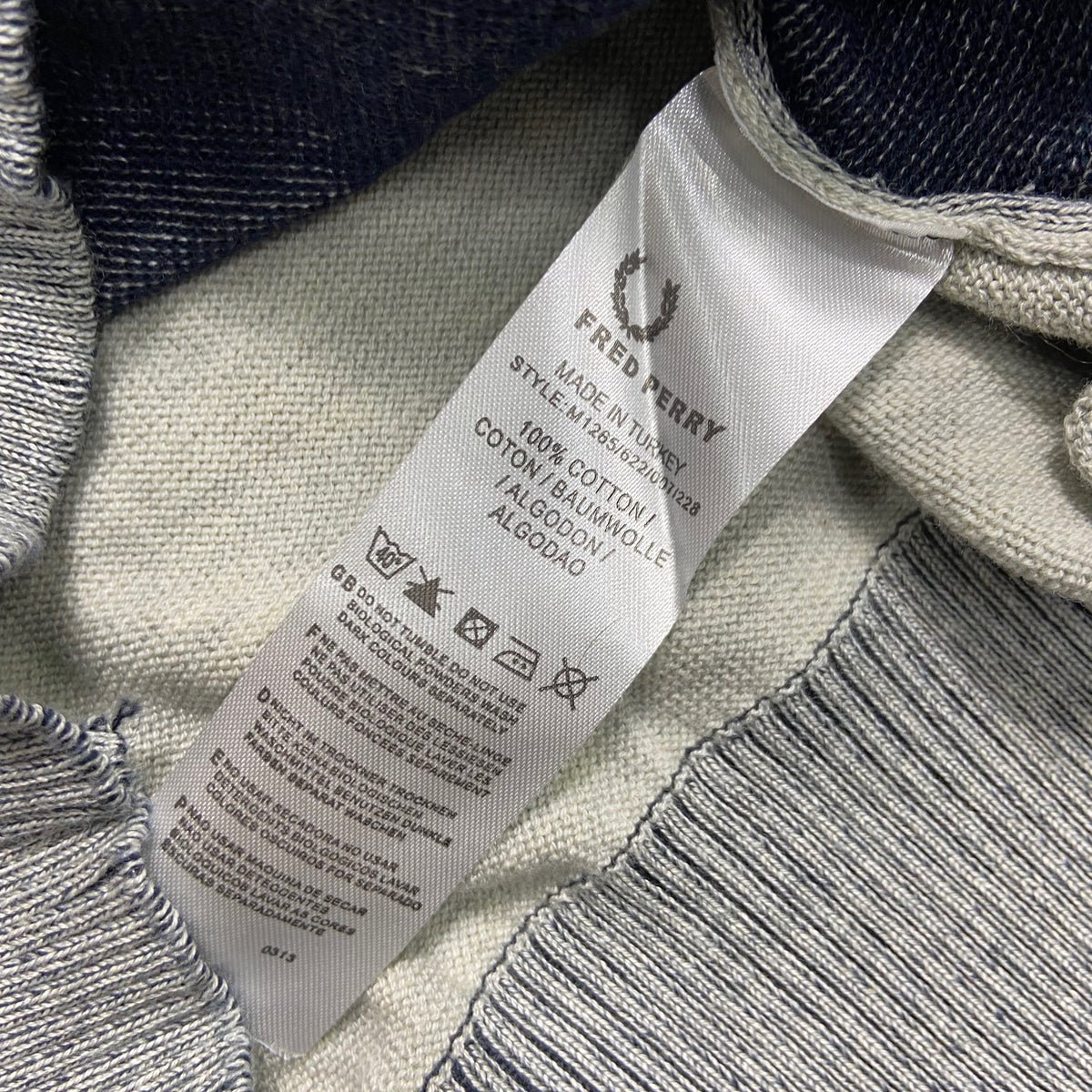1990s FRED PERRY V NECK KNITTED SWEATER