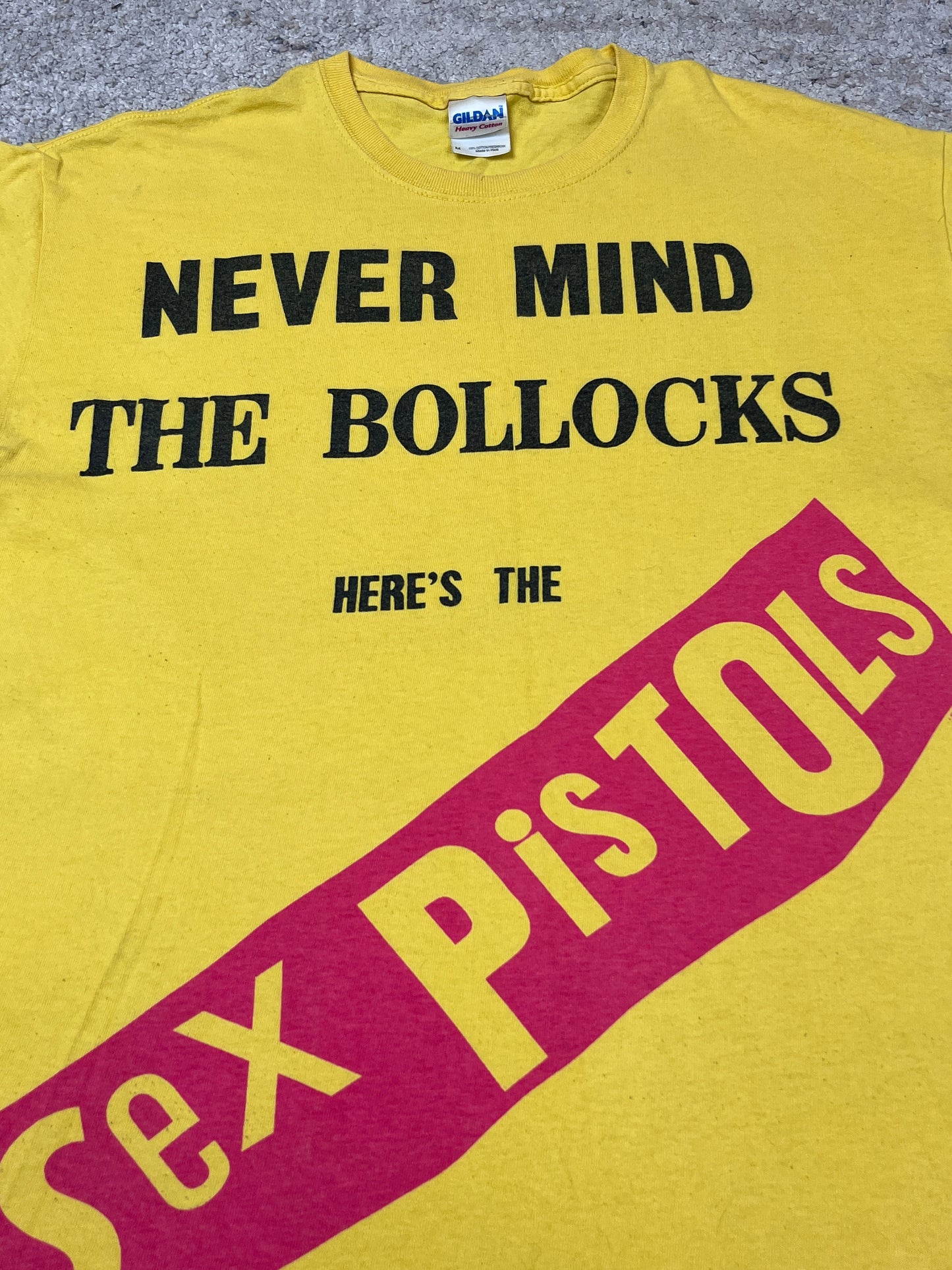 NEVER MIND THE BOLLOCKS HERE'S THE SEX PISTOLS TEE 2000s