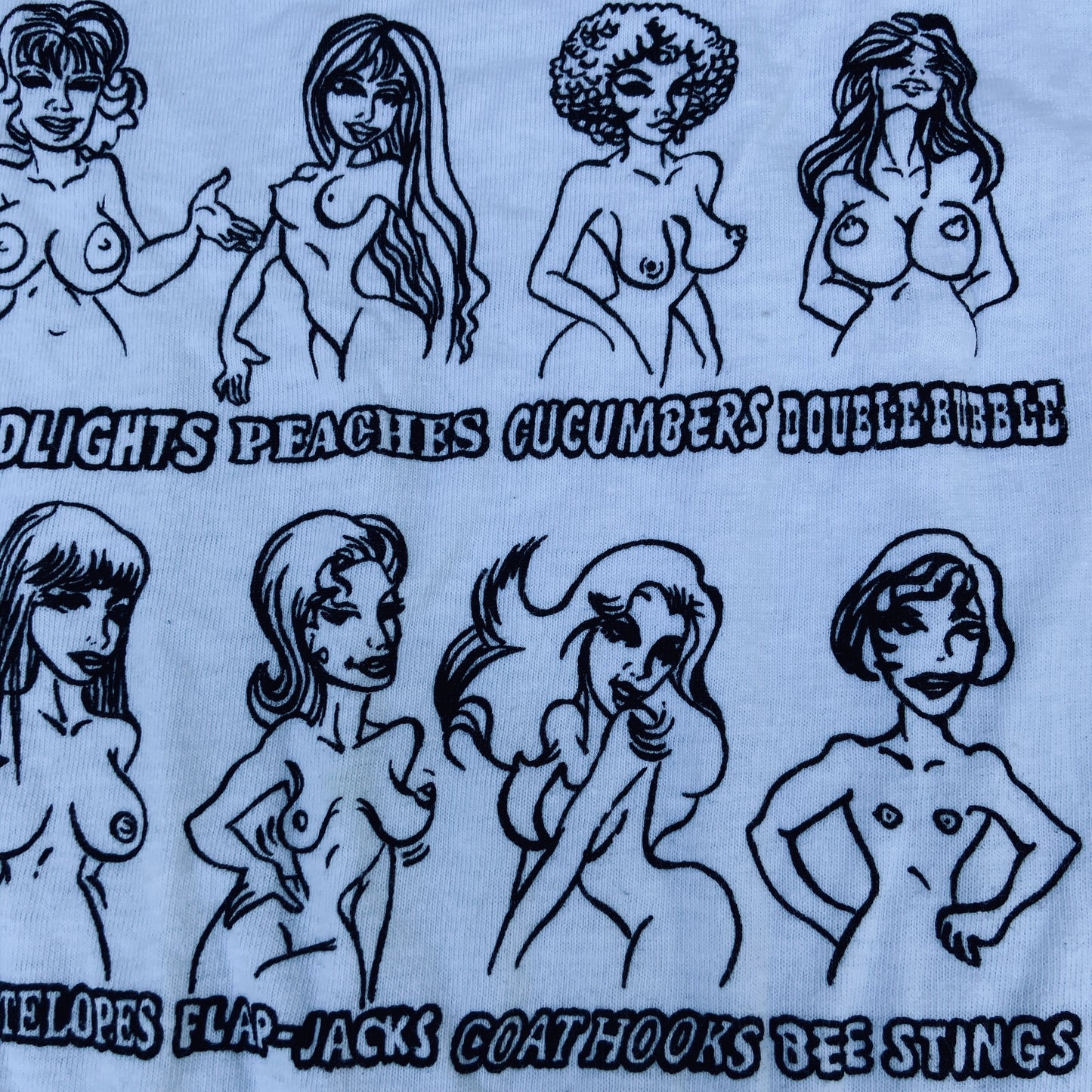 TITS TYPES 1990s ARUBA - "ONE HAPPY ISLAND" TEE