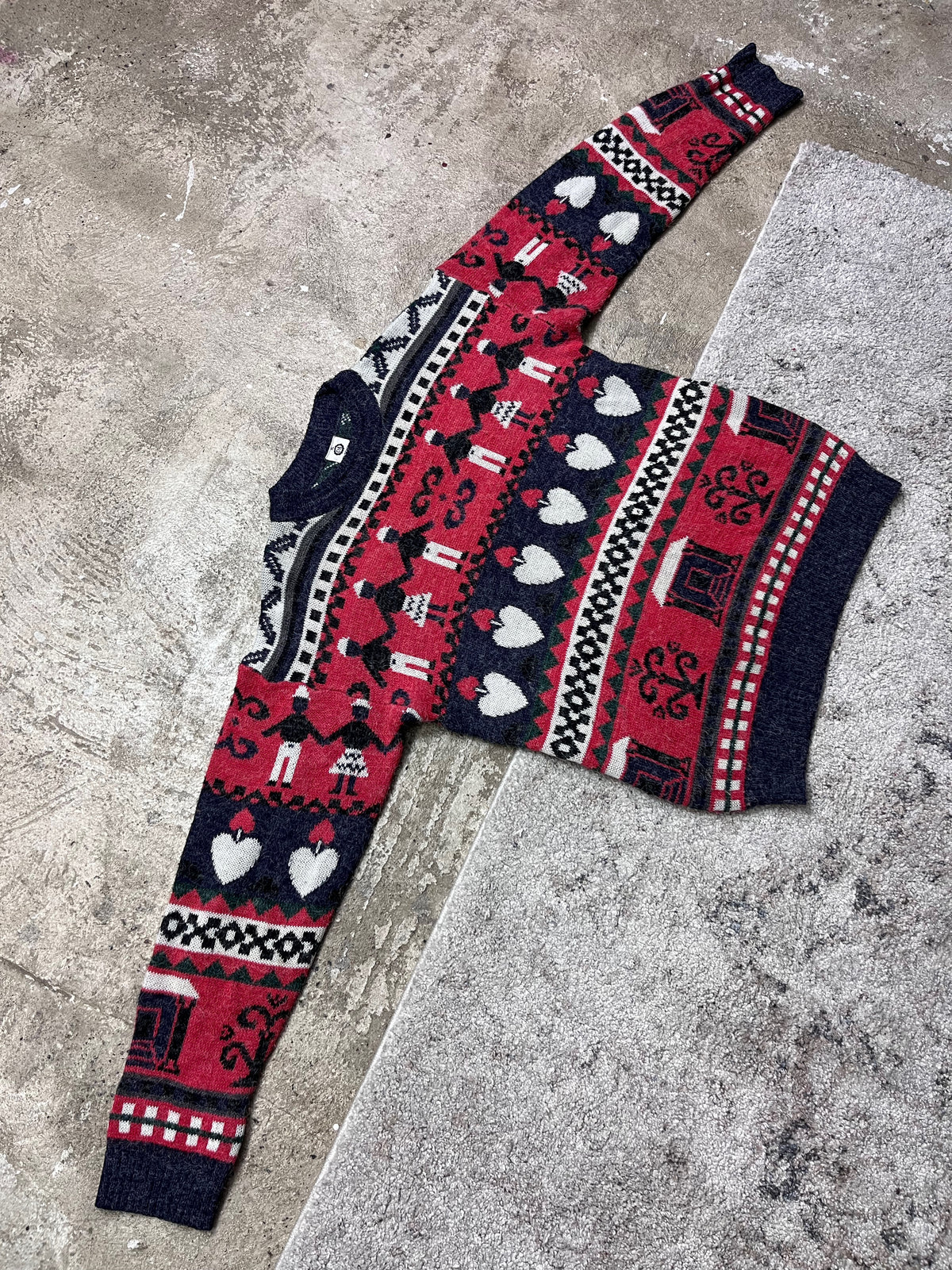 C&A CUTE OVERSIZED WOOL KNITTED SWEATER 1980s