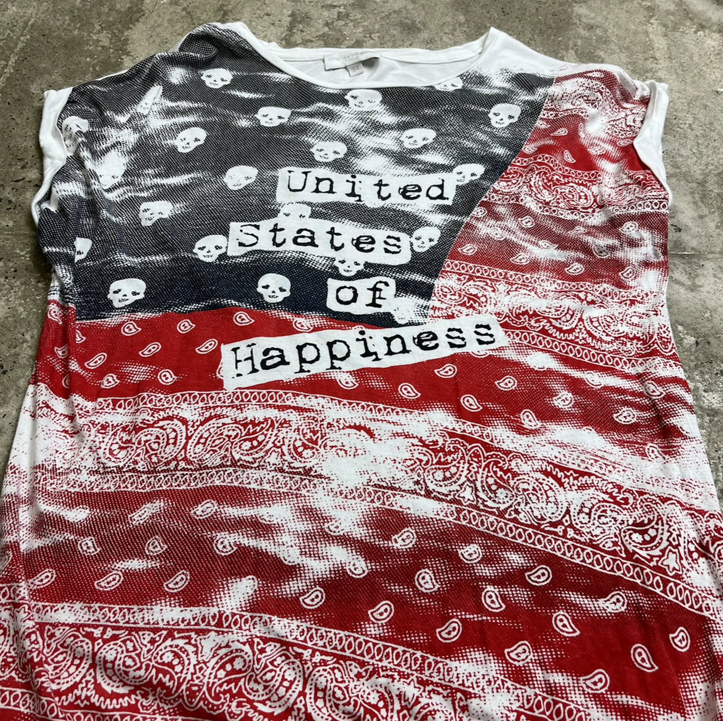 UNITED STATES OF HAPPINESS TEE 2000s