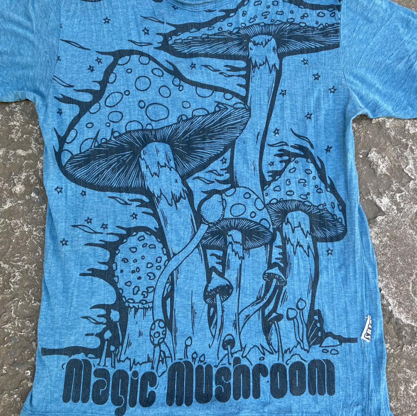 SURE MAGIC MUSHROOMS by MOON FLOWER TEE