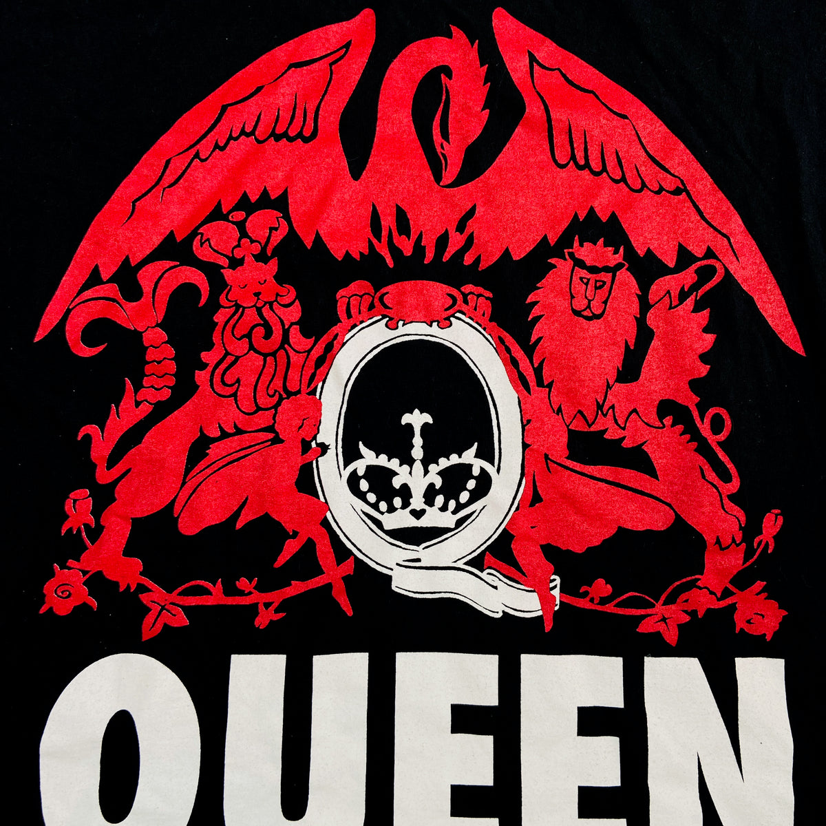 QUEEN + ADAM LAMBERT - TEE