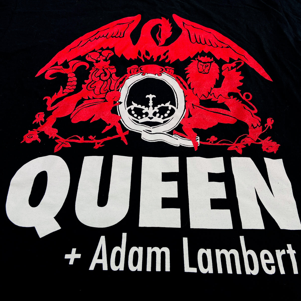 QUEEN + ADAM LAMBERT - TEE