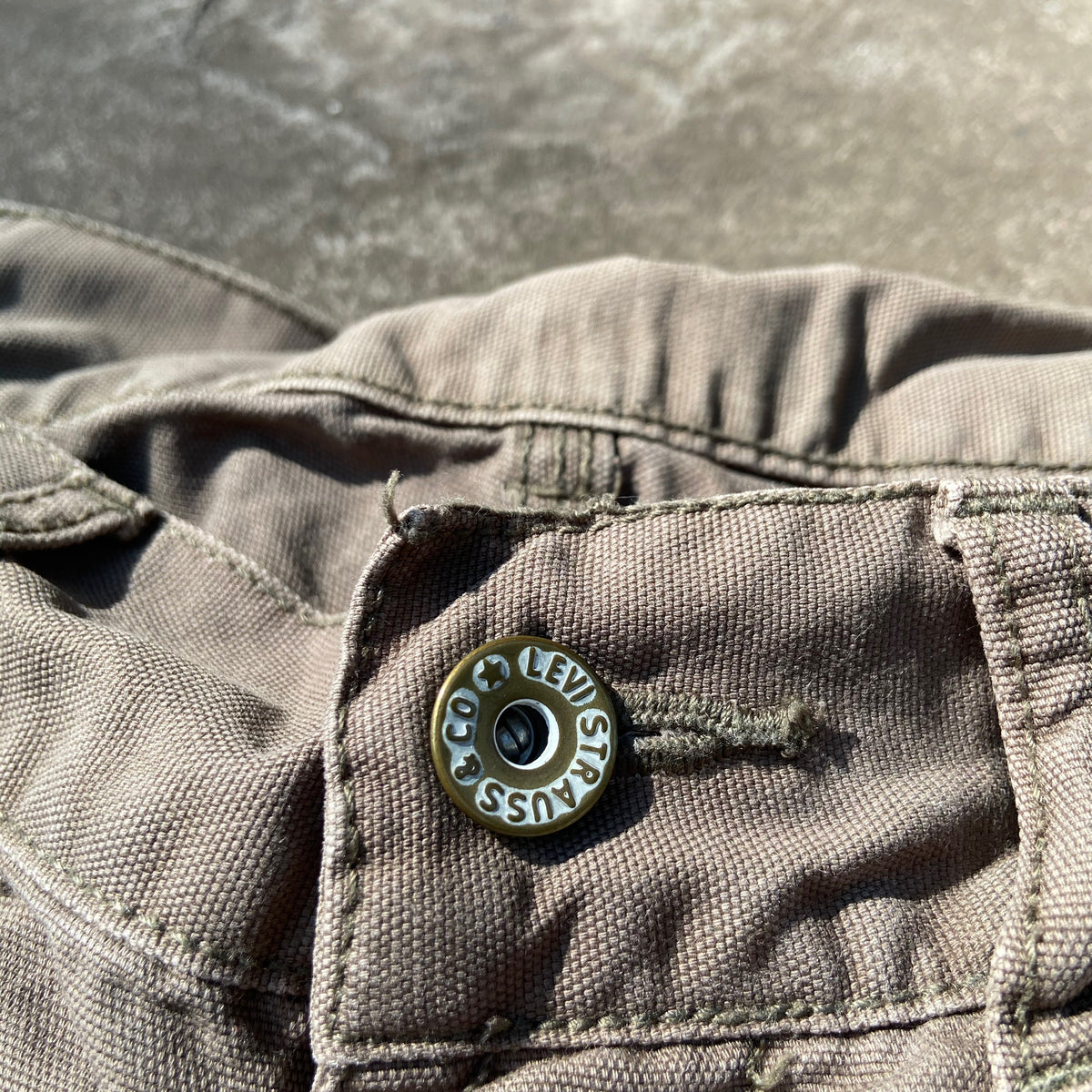 LEVIS LOT 594 MULTIPOCKET BONDAGE CARGO PANTS 1990s