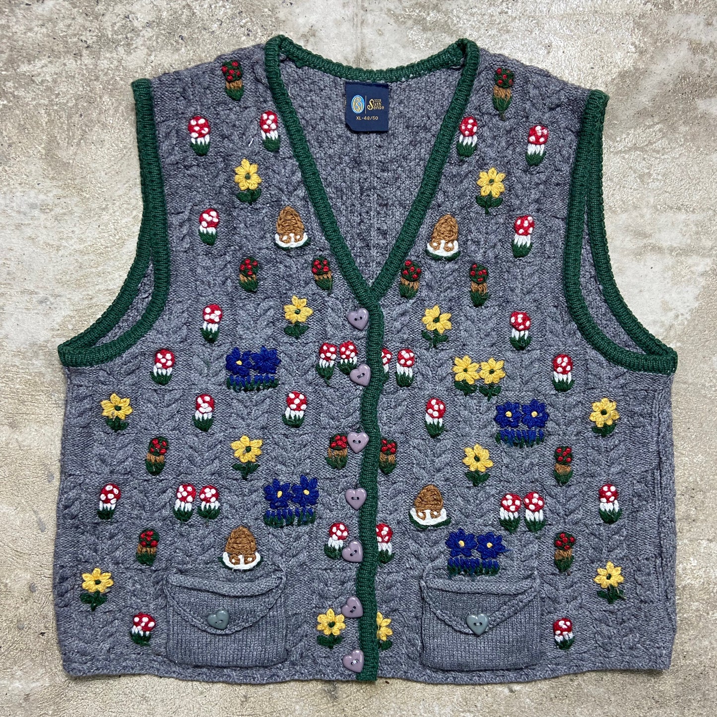 CUTE MUSHROOMS AND FLOWERS HANDCRAFTED KNITTED VEST 1980s