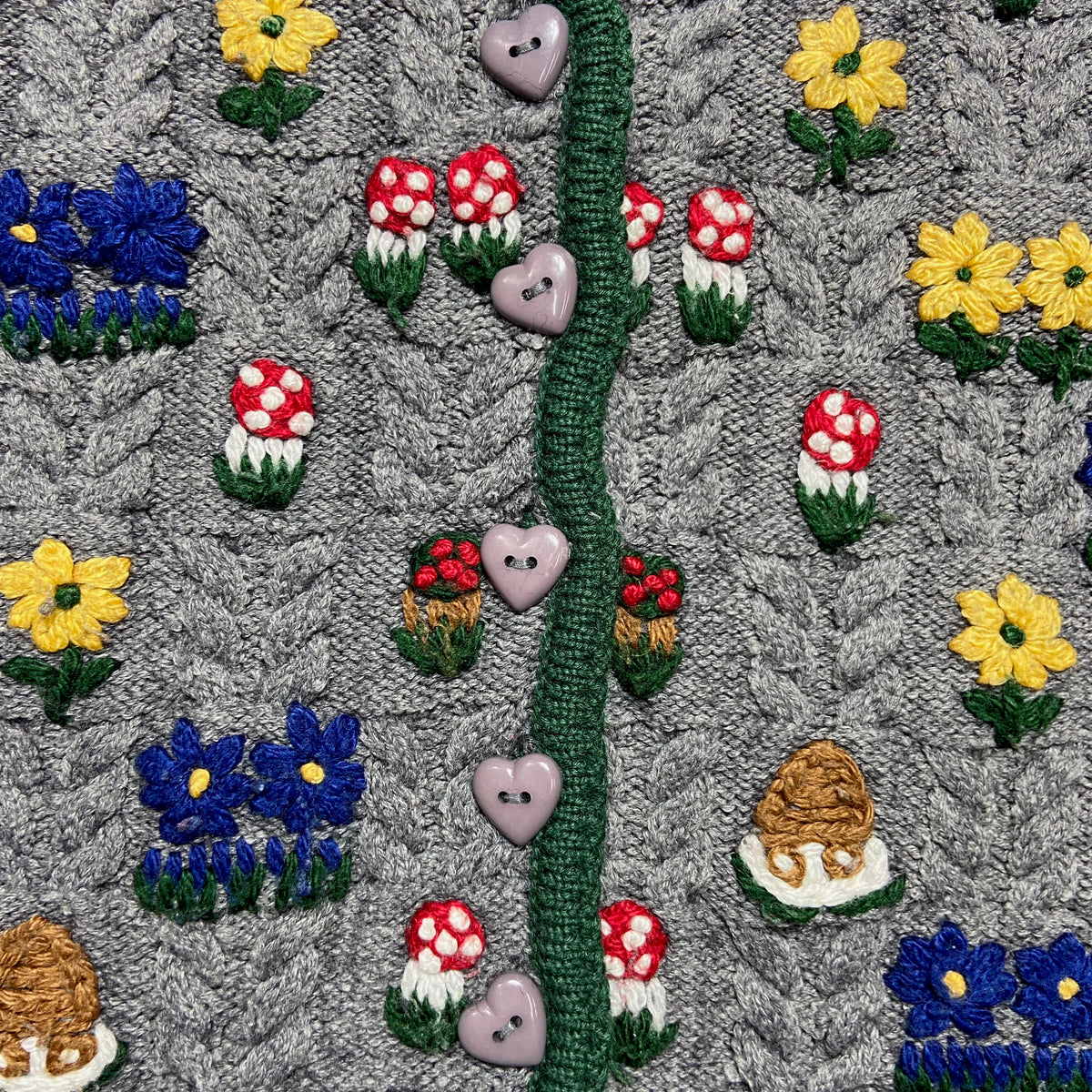 CUTE MUSHROOMS AND FLOWERS HANDCRAFTED KNITTED VEST 1980s
