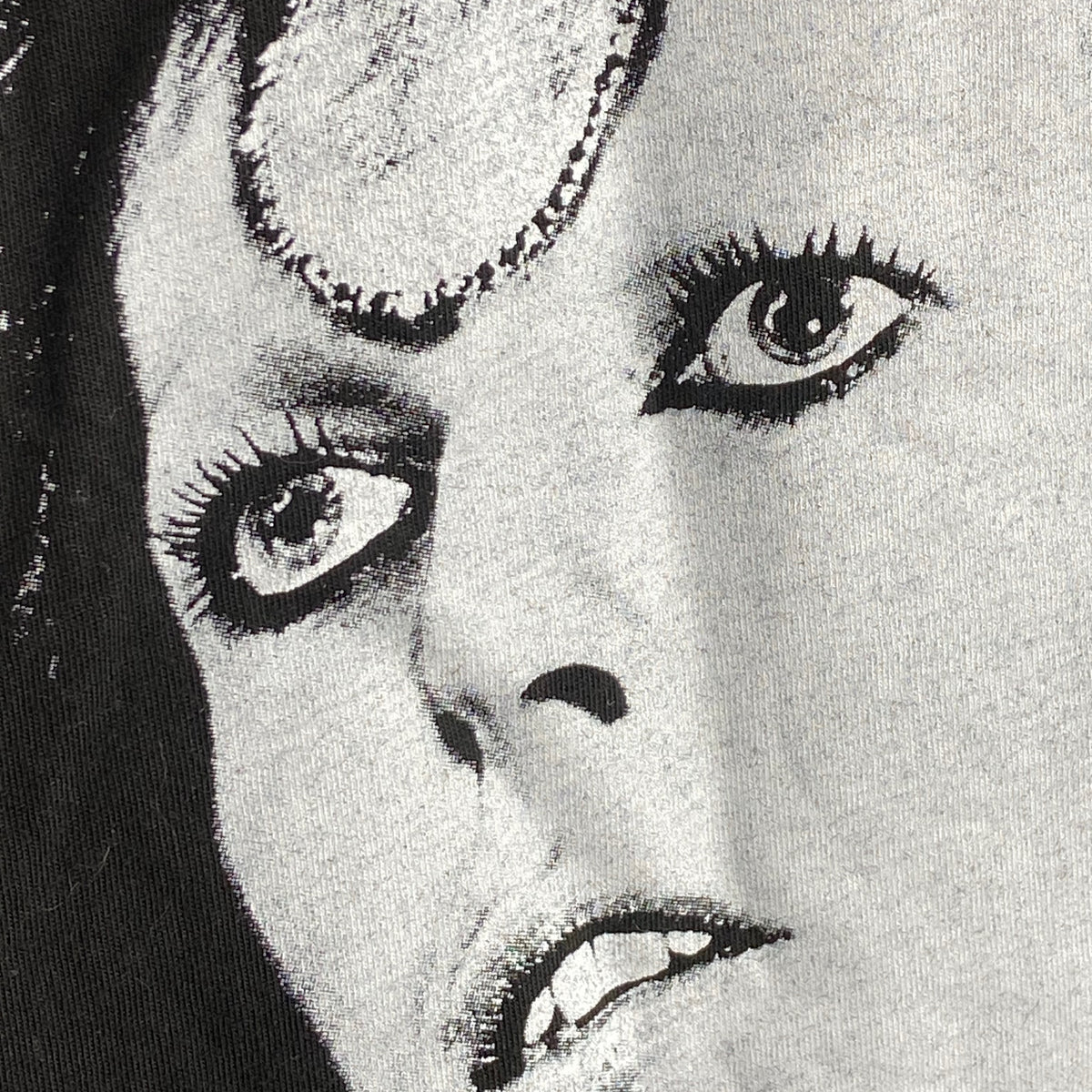 DAVID BOWIE ARCHIVE PHOTO BY MICK ROCK TEE