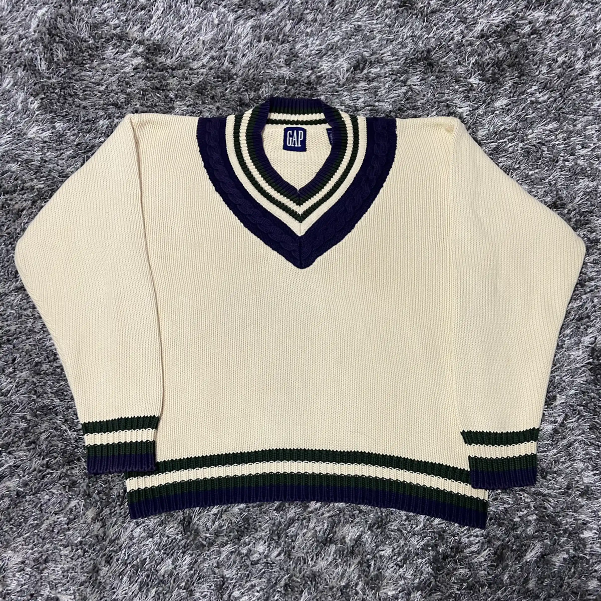 1990s GAP V-NECK HEAVY KNITTED SWEATER
