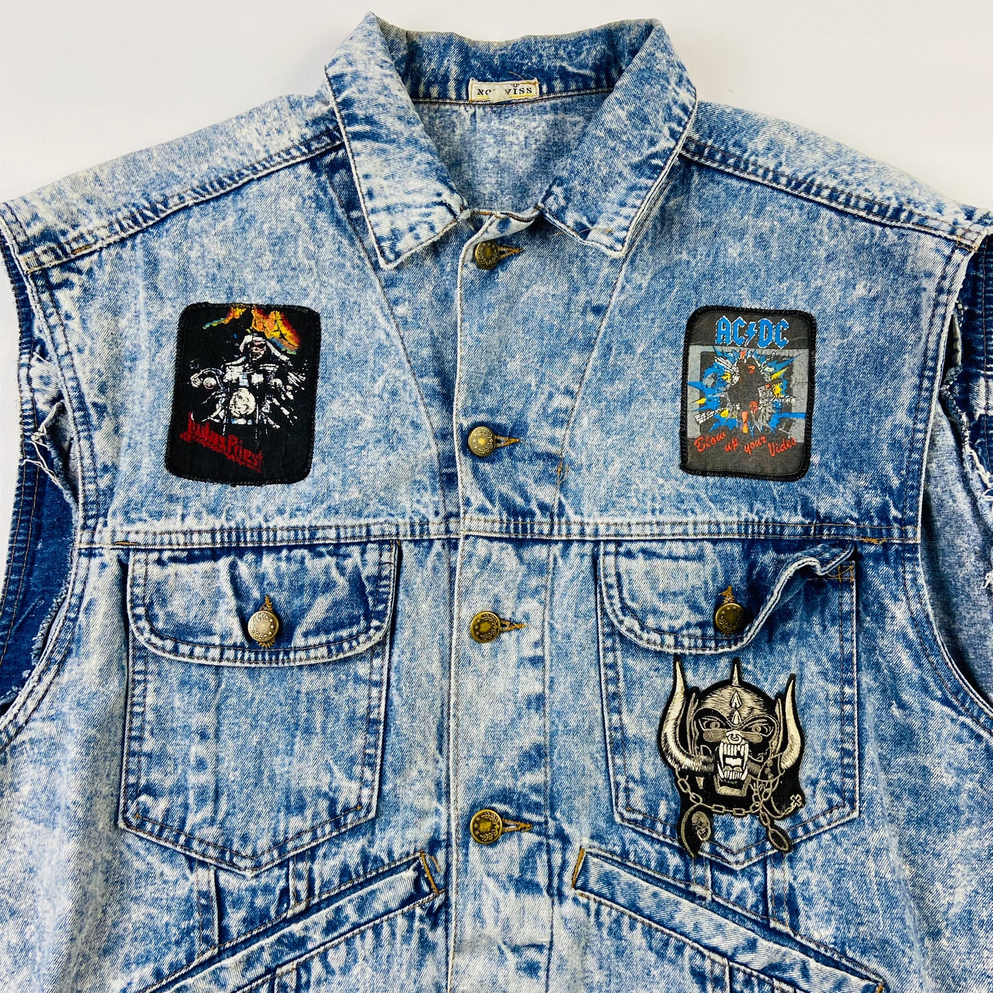 VINTAGE FADED ACID WASH DENIM VEST PINNED ORIGINAL ROCK BANDS BADGES 1980s