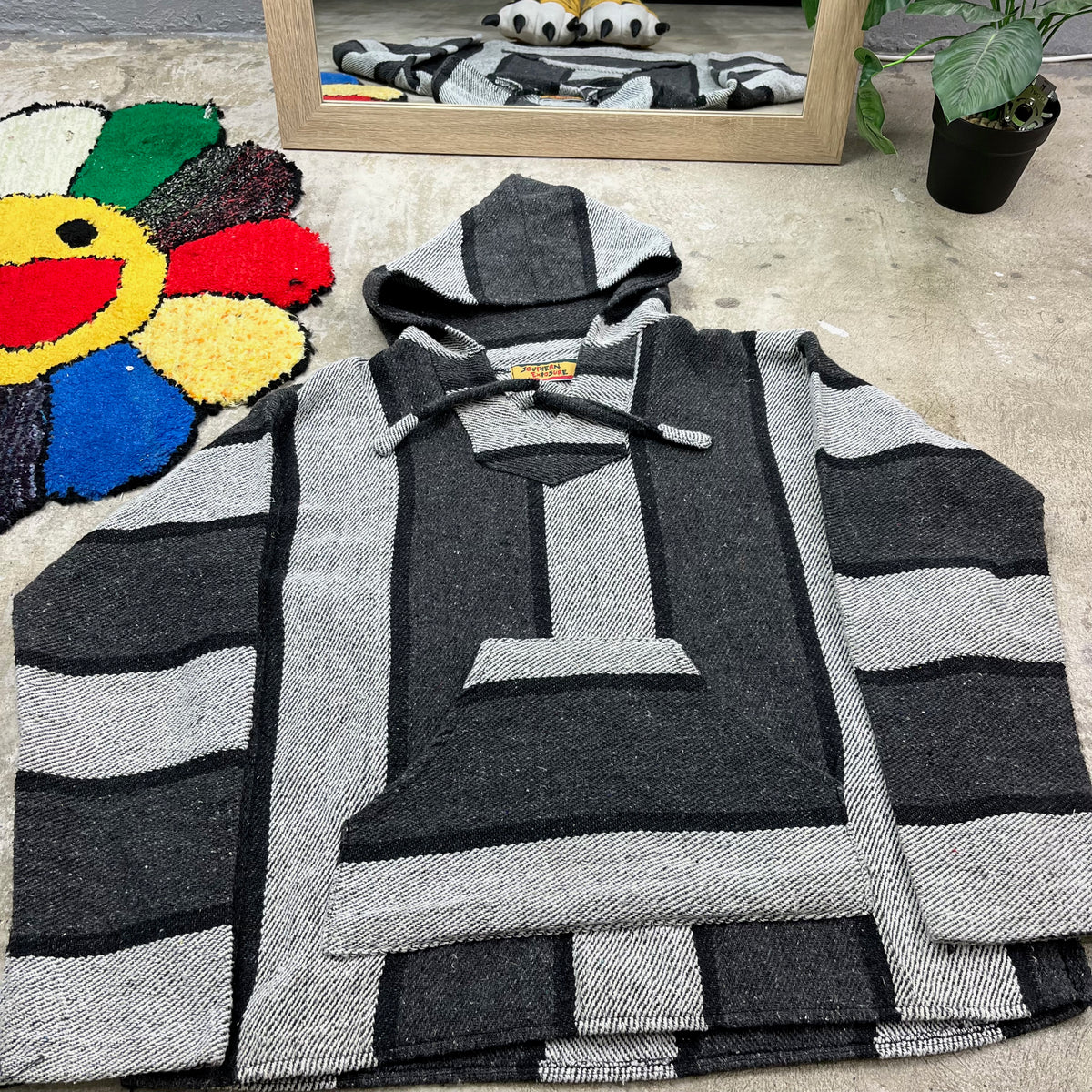 RASTA PONCHO KNITTED PATCHWORK HOODIE 1990s