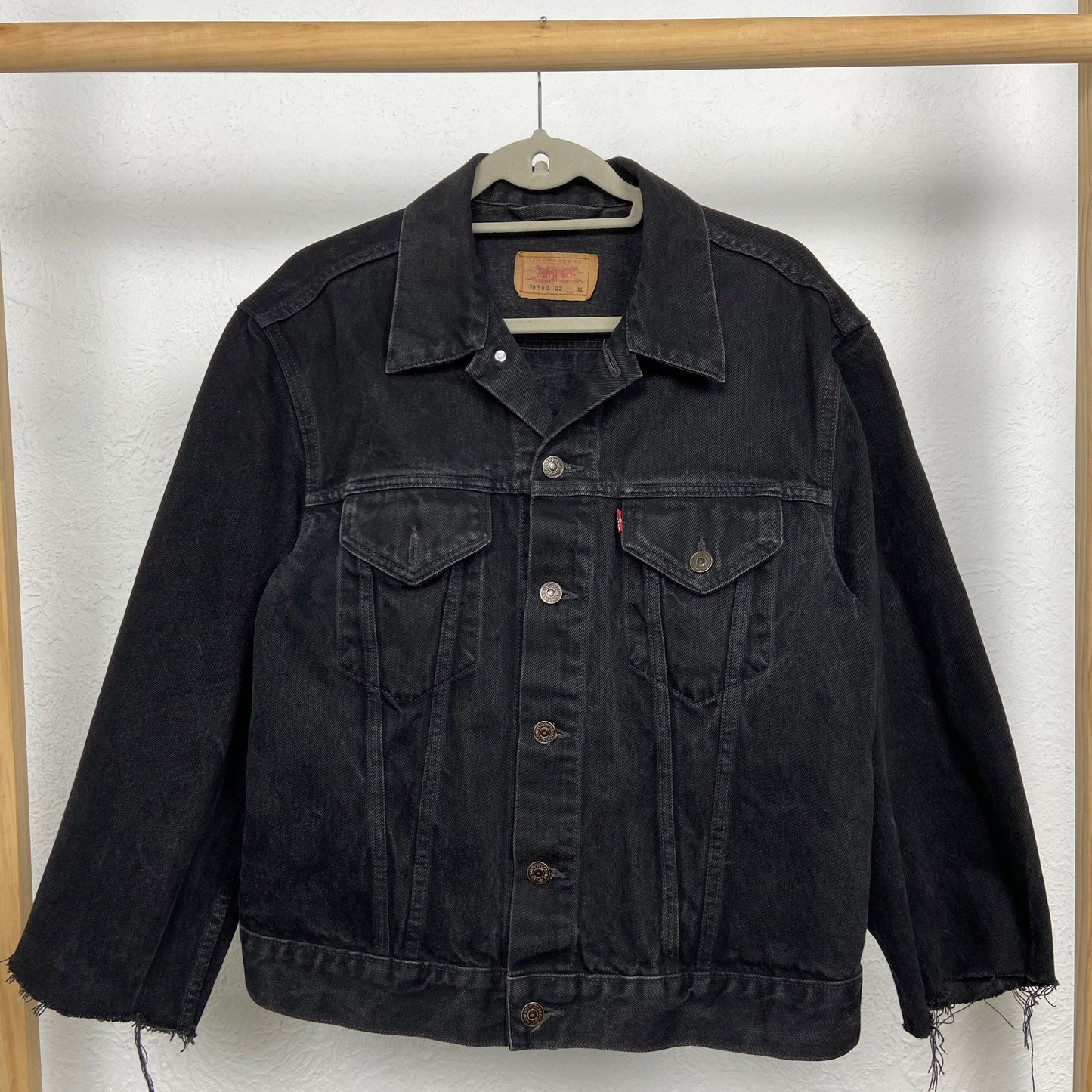 1980s LEVI'S ITALIAN MADE FADED BOXY JEANS JACKET