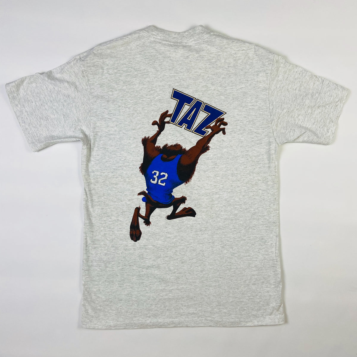 1996 TASMANIAN DEVIL LOONEY TUNES BASKETBALL TEE