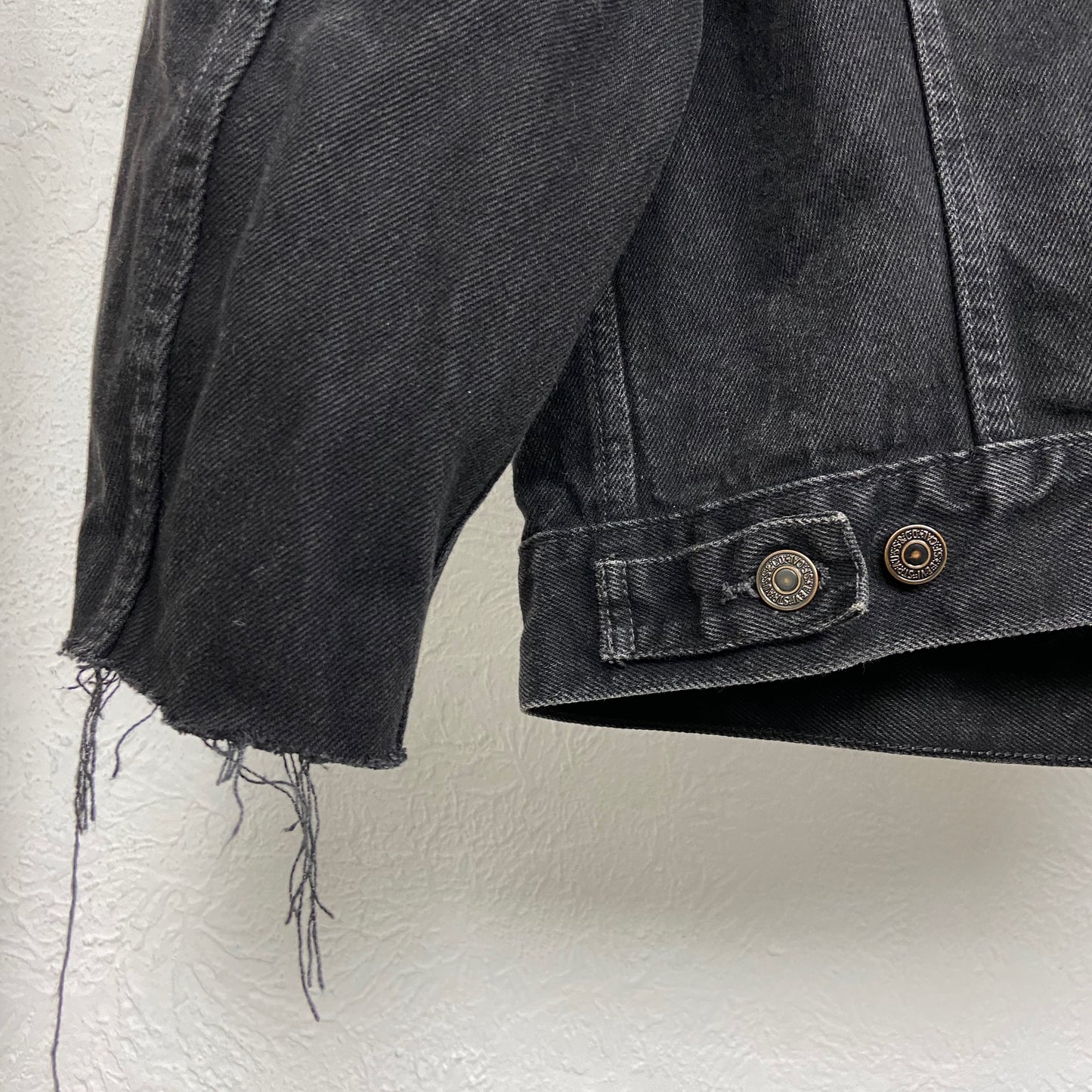 1980s LEVI'S ITALIAN MADE FADED BOXY JEANS JACKET
