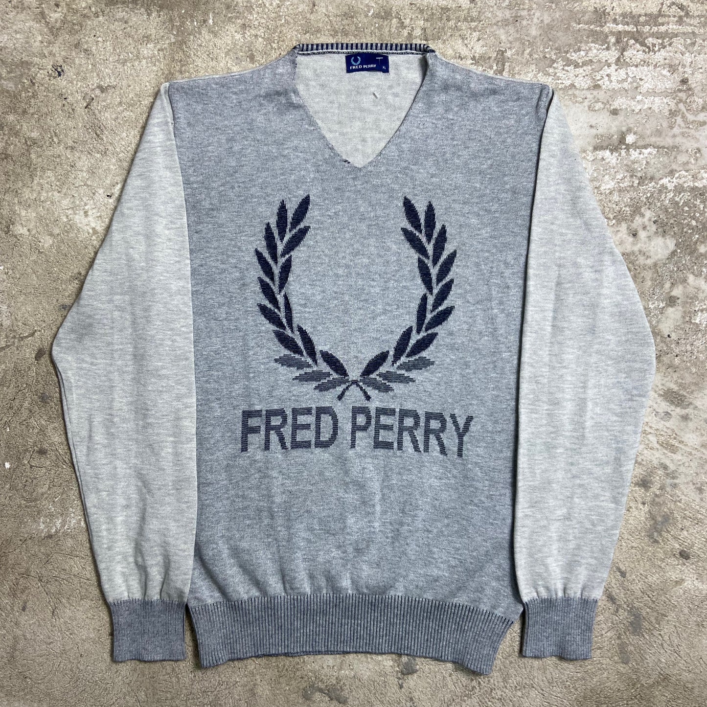 1990s FRED PERRY V NECK KNITTED SWEATER