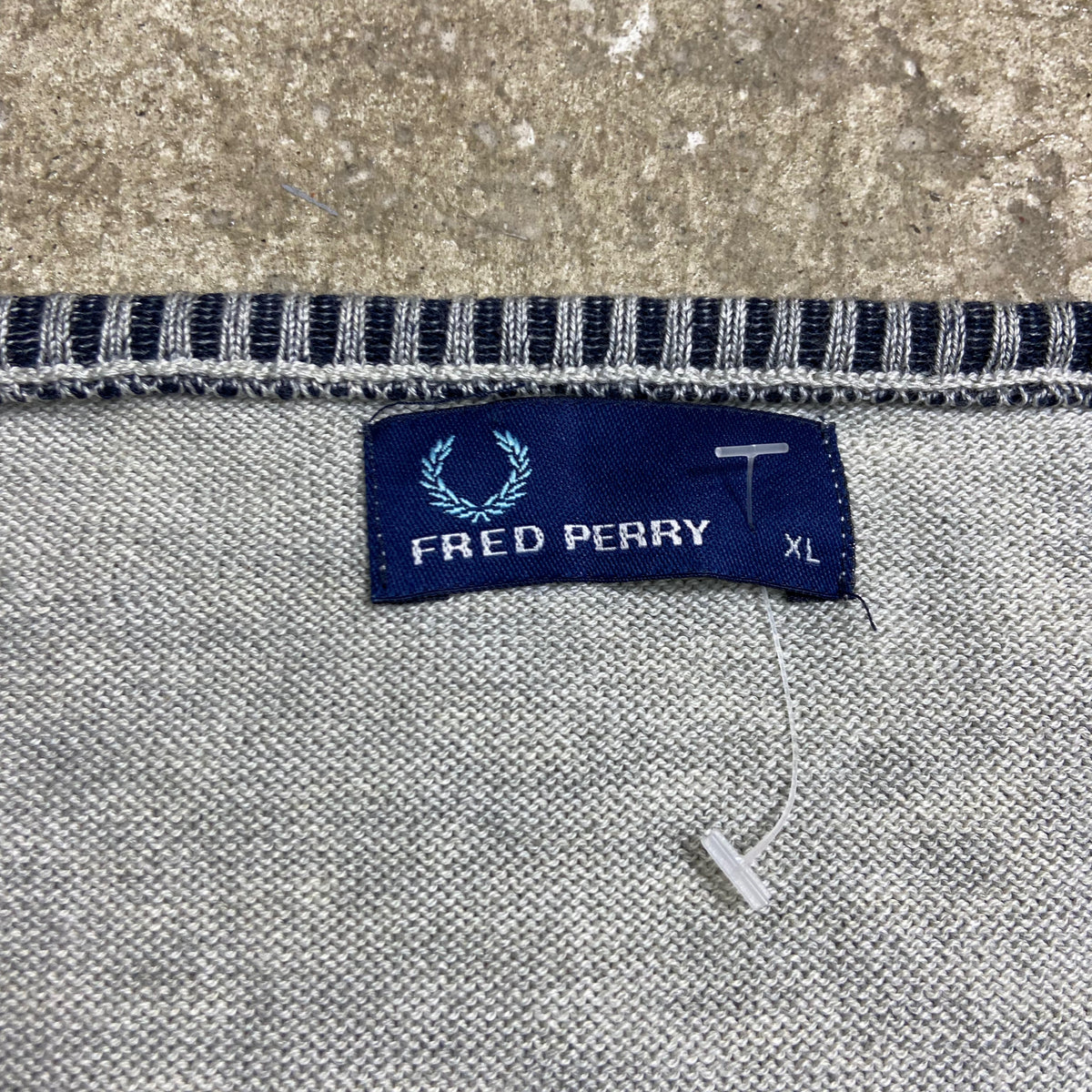1990s FRED PERRY V NECK KNITTED SWEATER