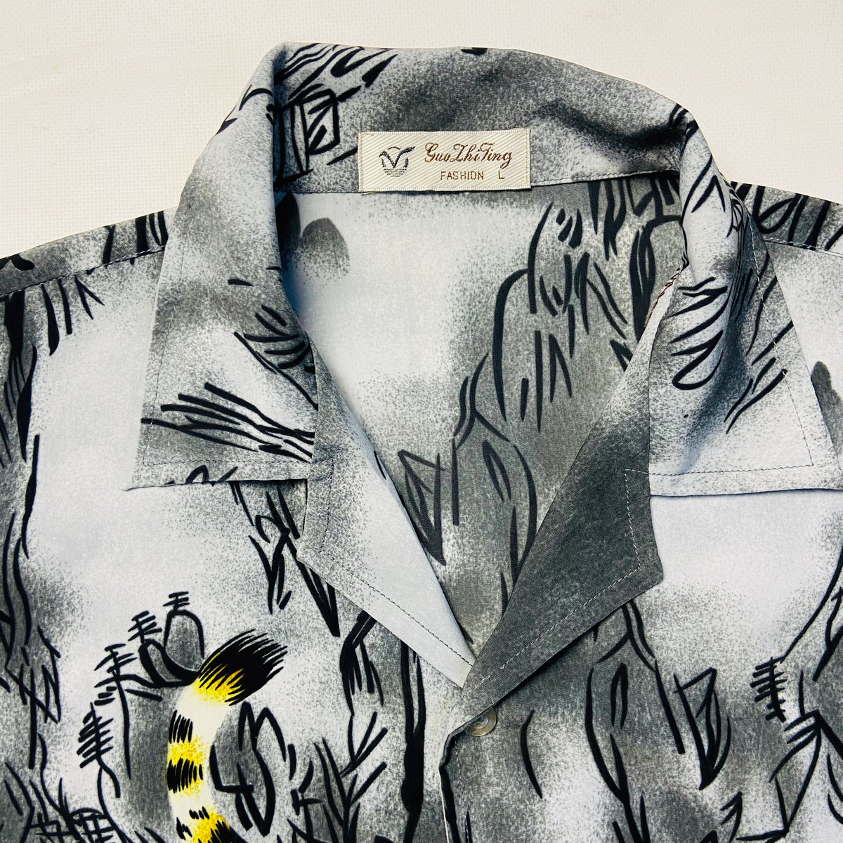 JAPANESE TIGER SHIRT 1990s