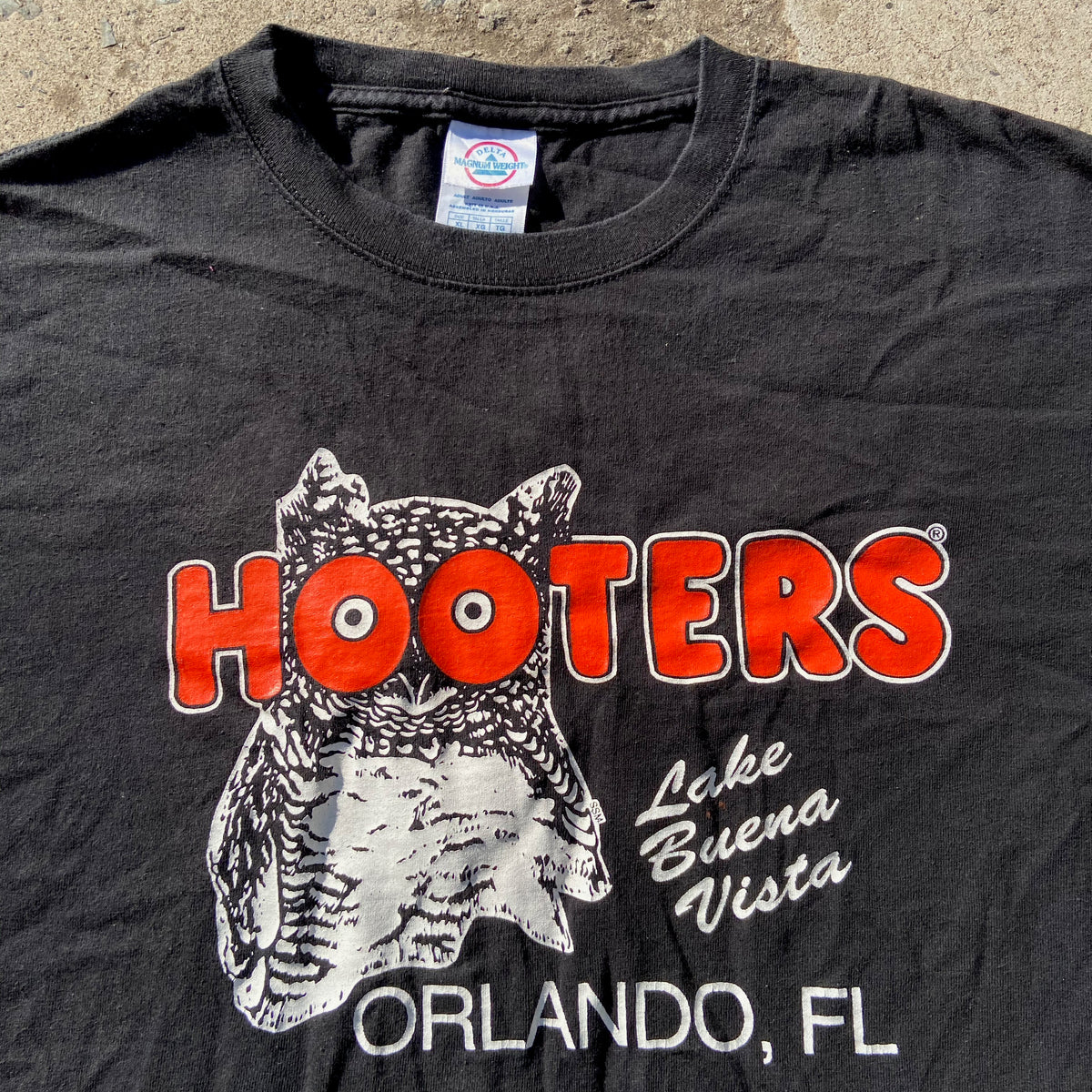 HOOTERS ORLANDO FADED TEE 1990s