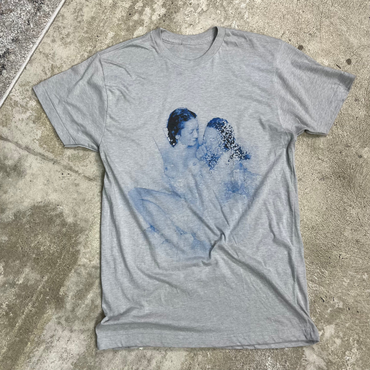 2000s BATHING BEAUTIES TEE