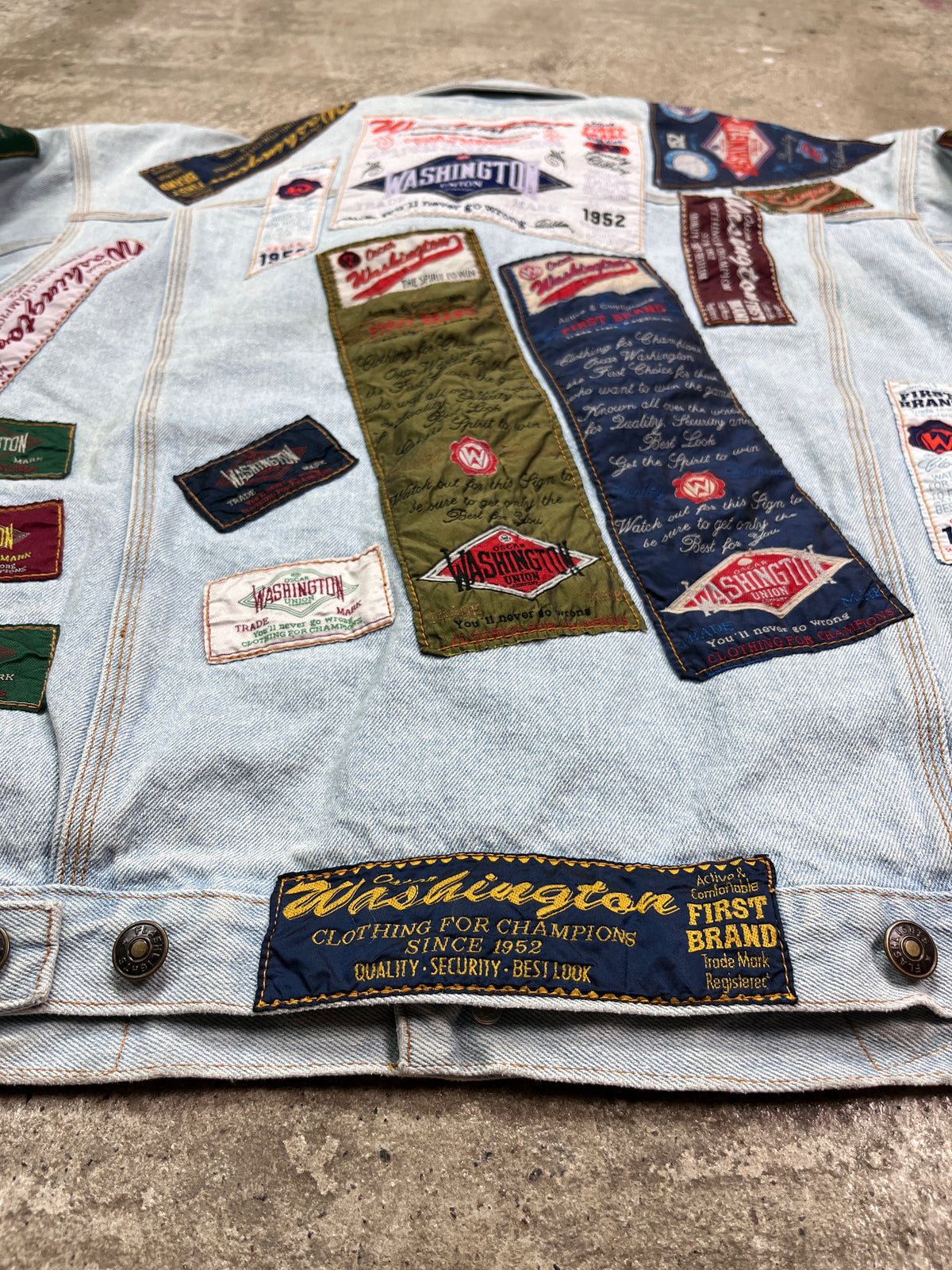 1980s WASHINGTON FLASHLIGHTS 2-SIDED REVERSIBLE DENIM JACKET