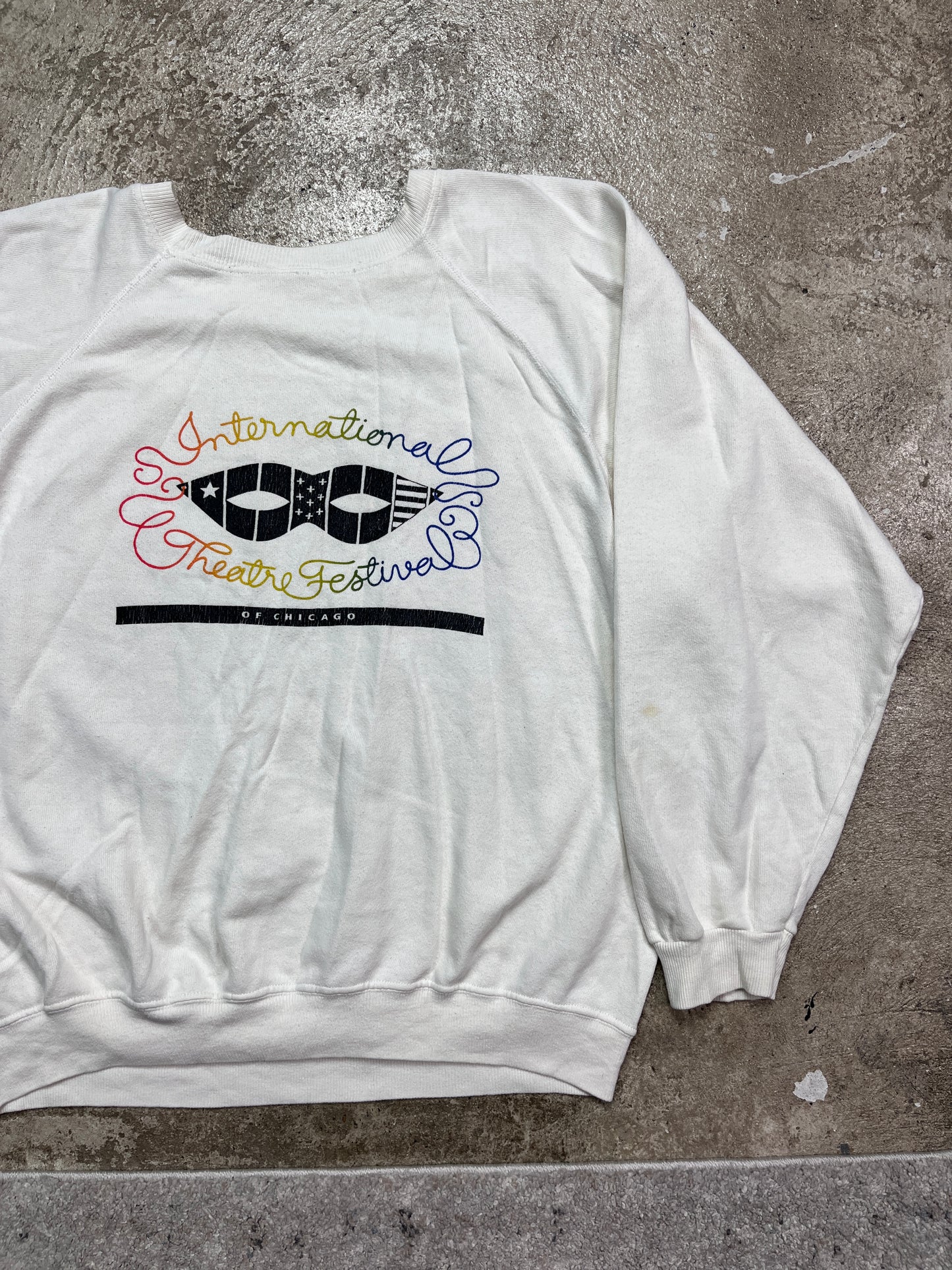 1988 SHAKESPEARE THEATRE CHICAGO FADED SWEATSHIRT