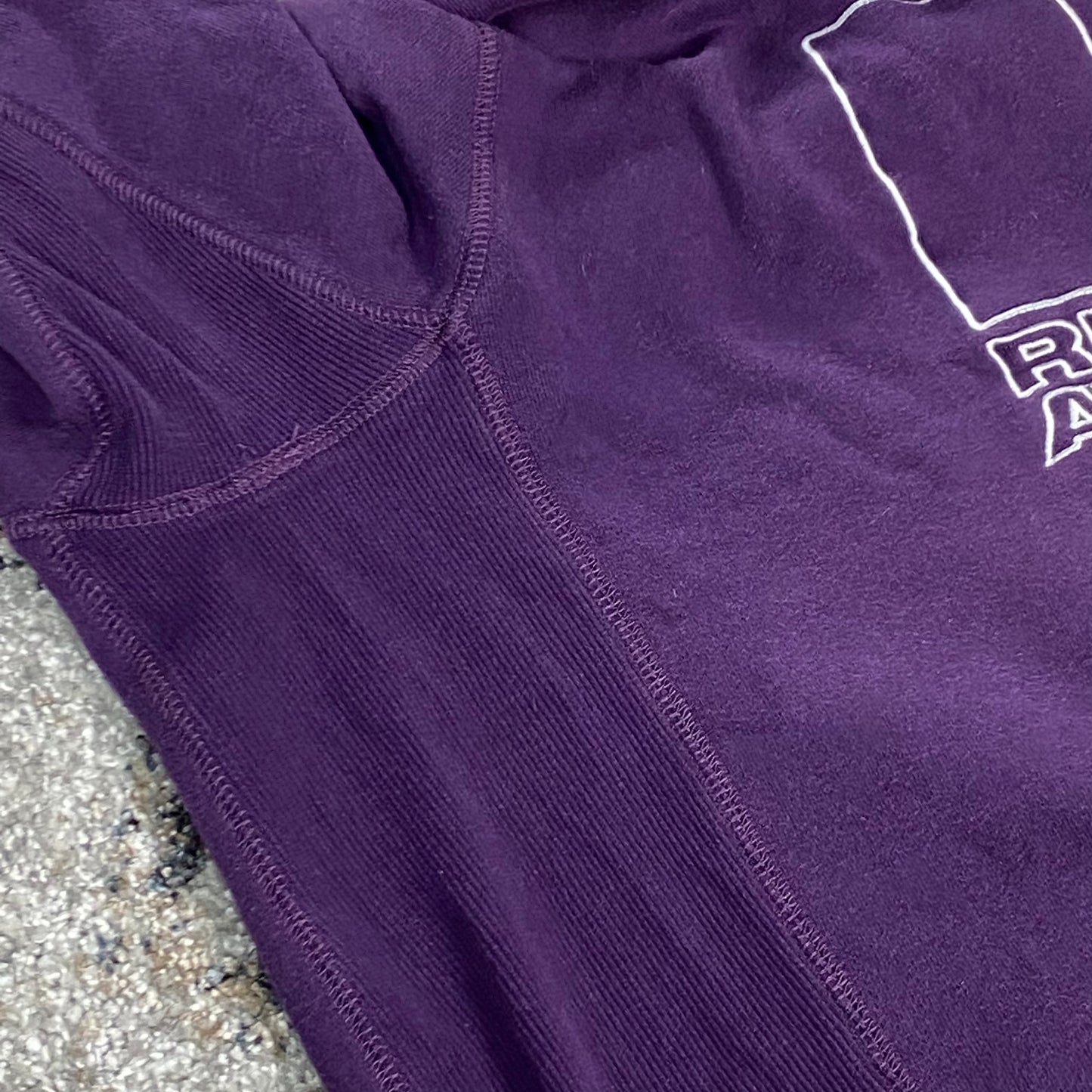 1990s RUSSELL ATHLETIC HEAVY SUNFADED SWEATSHIRT