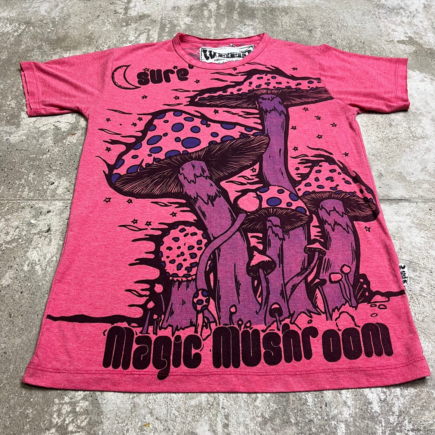SURE MAGIC MUSHROOMS by MOON FLOWER TEE 2000s