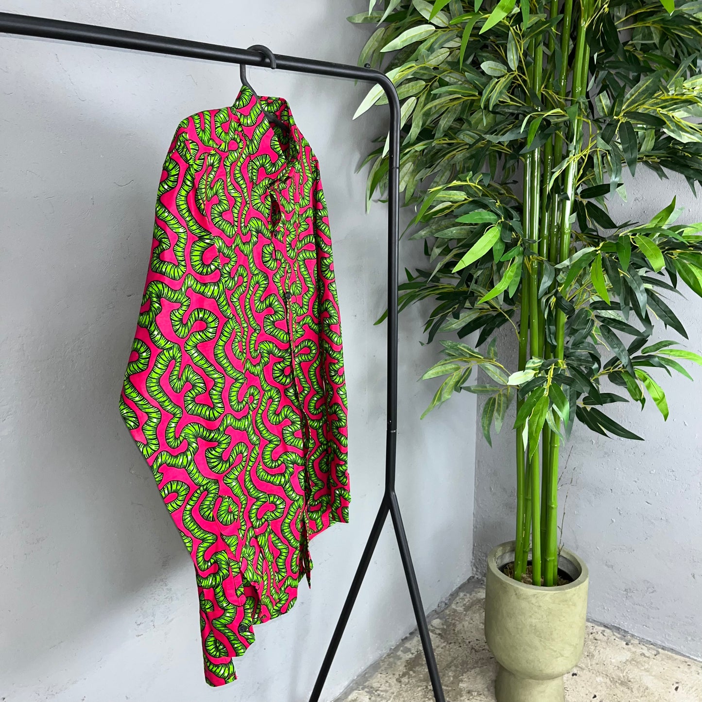 1980s ELECTRIC JUNGLE VISUALS MONOGRAM VINTAGE SHIRT