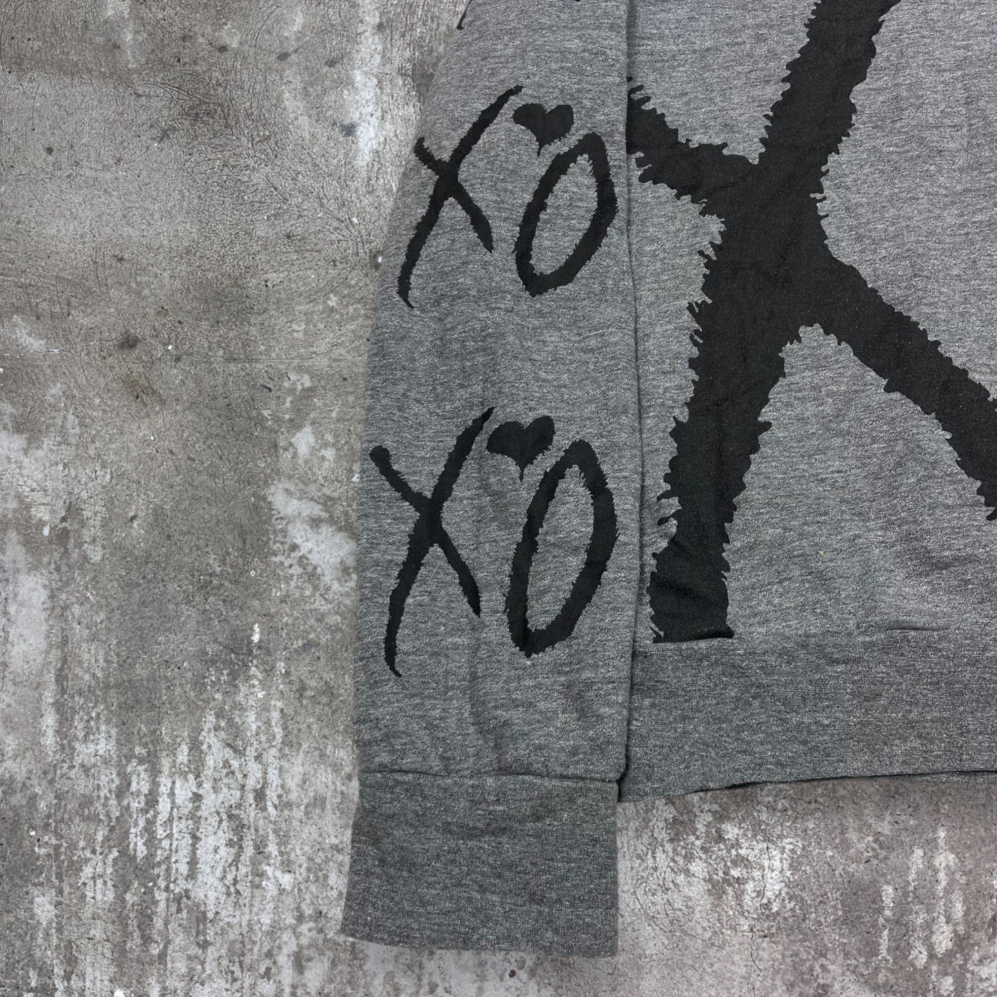 THE WEEKND XO PUFF PRINT BOXY HOODIE