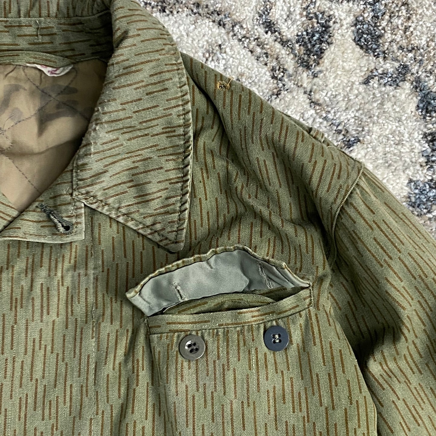 VINTAGE 1989 EAST GERMAN ARMY NVA STRICHTARN RAIN CAMO FIELD FADED JACKET