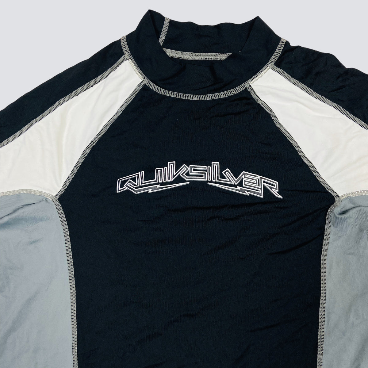 2000s QUIKSILVER THERMAL SURF TEE