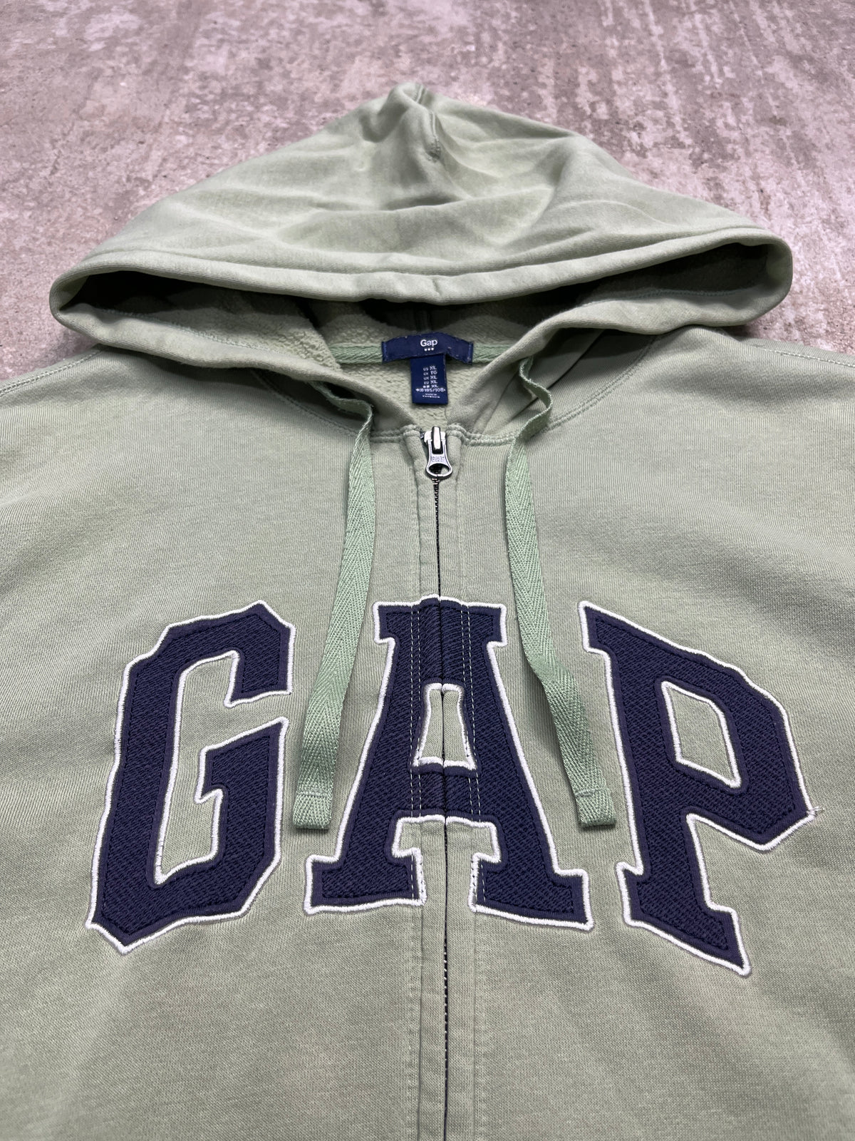 2000s GAP PASTEL GREEN ZIP HOODIE