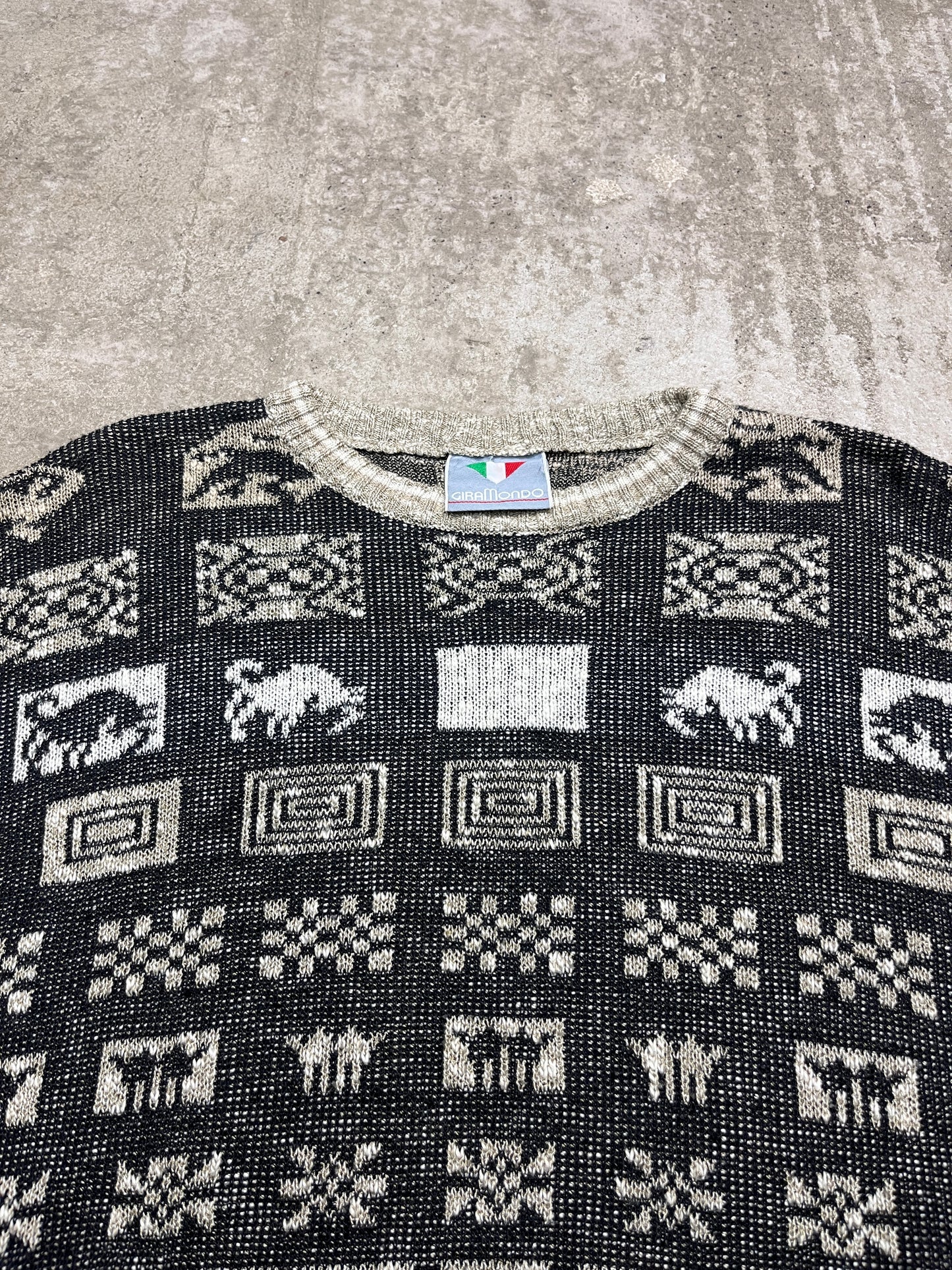 1980s GEOMETRIC NORDIC INSPIRED PATTERN ITALIAN GRANDPA SWEATER