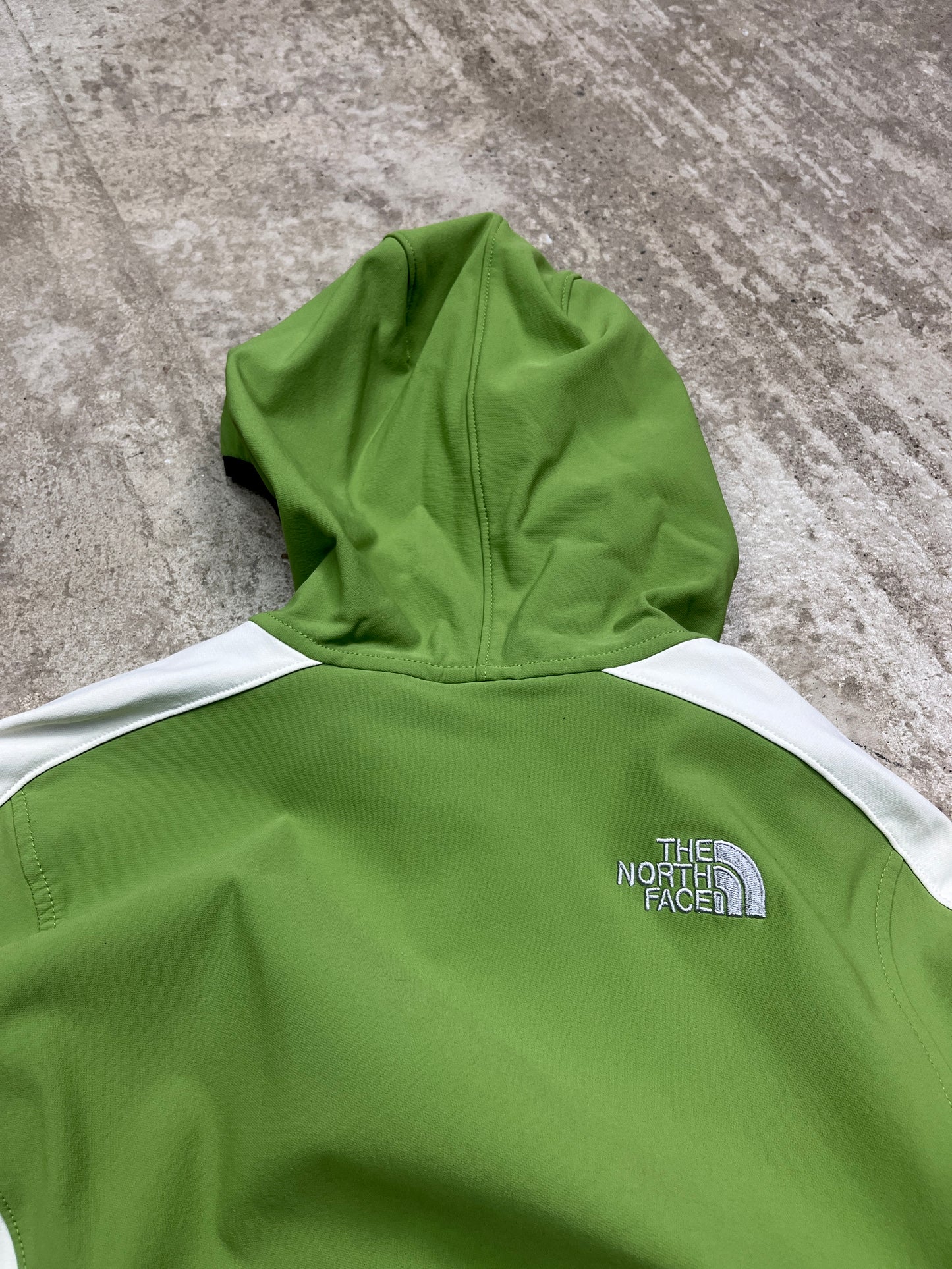 VINTAGE THE NORTH FACE APEX SOFTSHELL HOODED JACKET 2000s