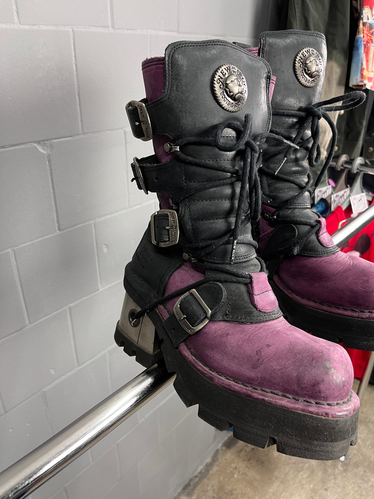 VINTAGE NEW ROCK METALLIC M-8366-S1 PURPLE & BLACK LEATHER BOOTS (2004)