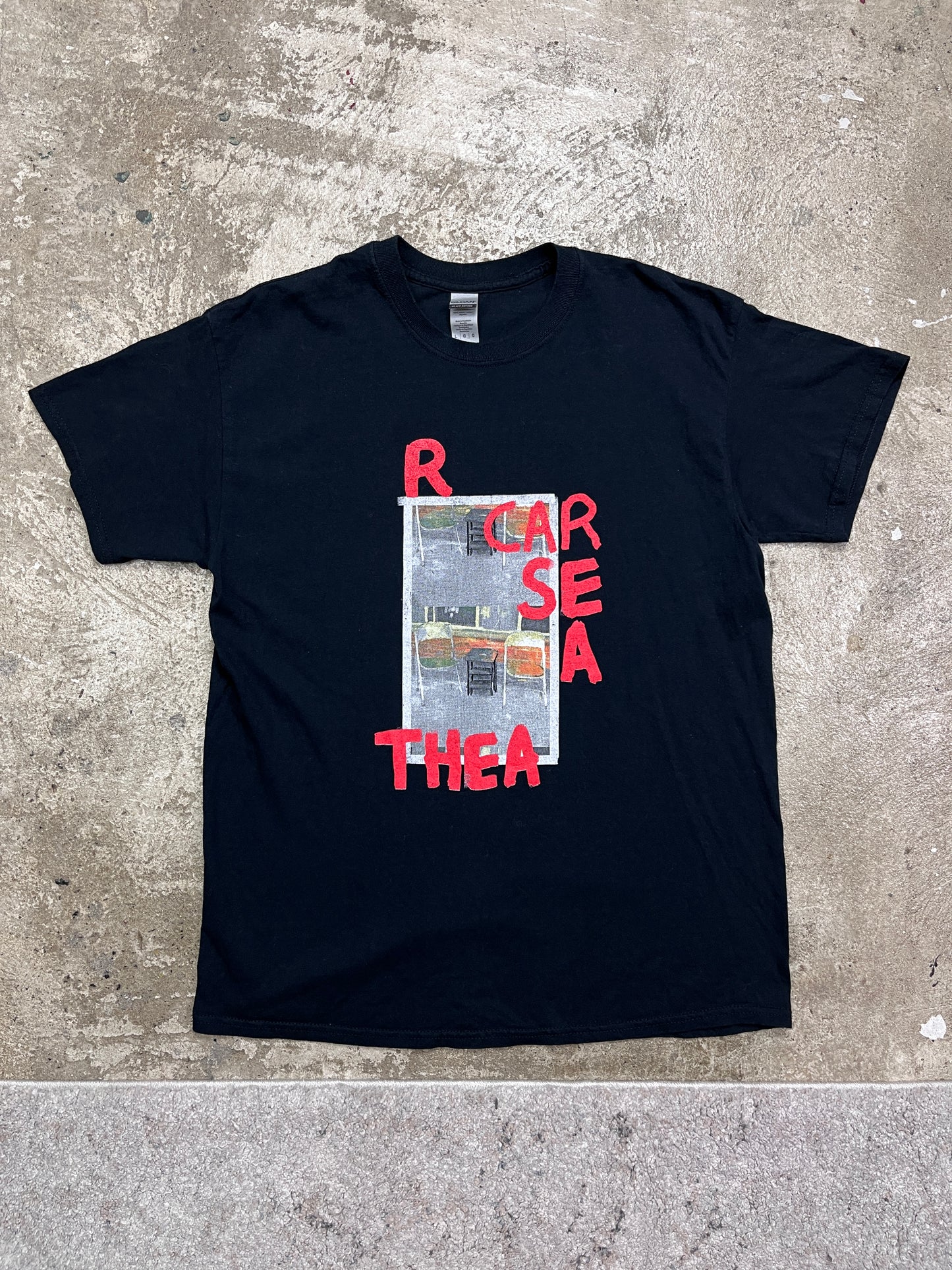 CAR SEAT HEADREST "MAKING A DOOR LESS OPEN" TEE