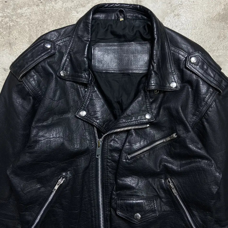 1970s BRITISH HANDCRAFTED BIKER LEATHER JACKET
